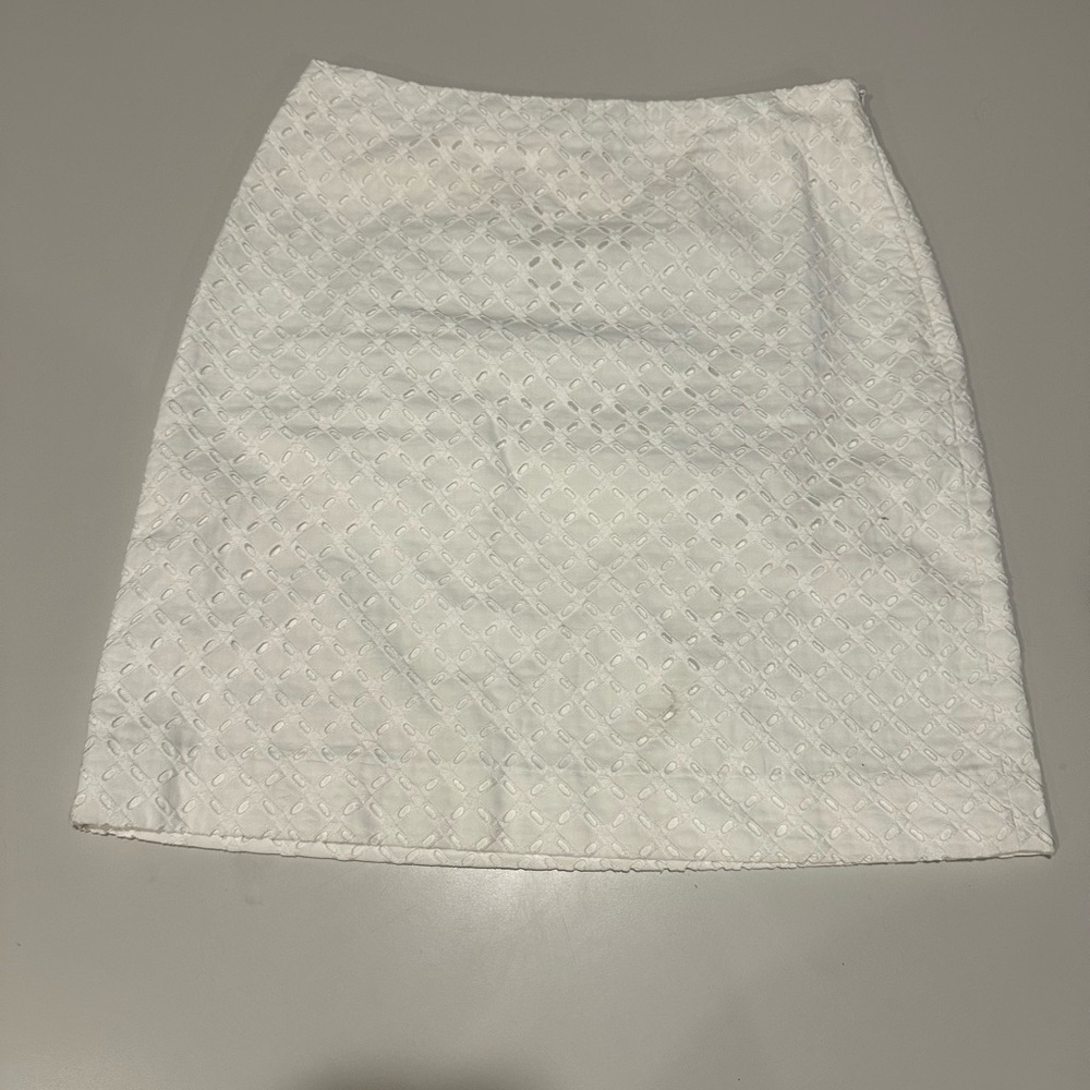 Ann Taylor Elegant White Skirt Size O Petite